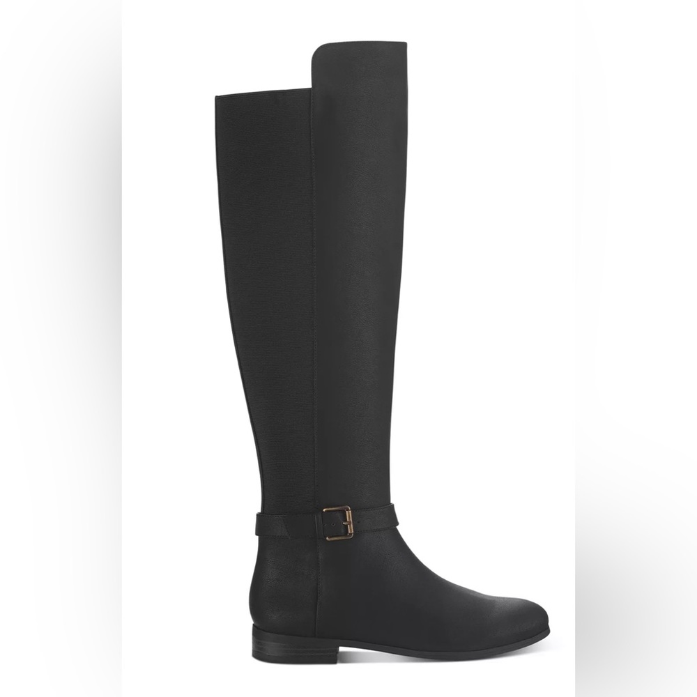 Beautiful black boots over the knees. FREE gift with purchase!